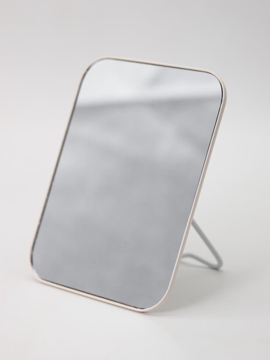 Зеркало настольное &quot;Capybara is happy one&quot;, беж, 12*15,6 см 