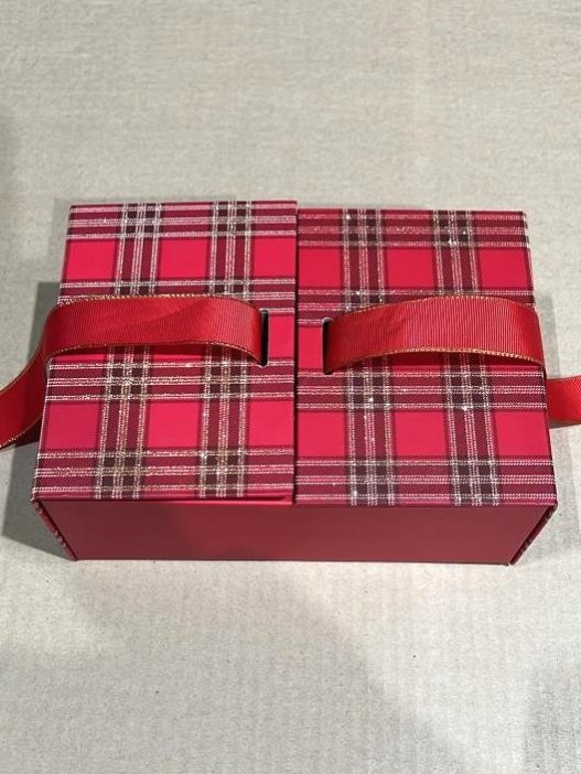 Подарочные коробки, mix (уценка) 