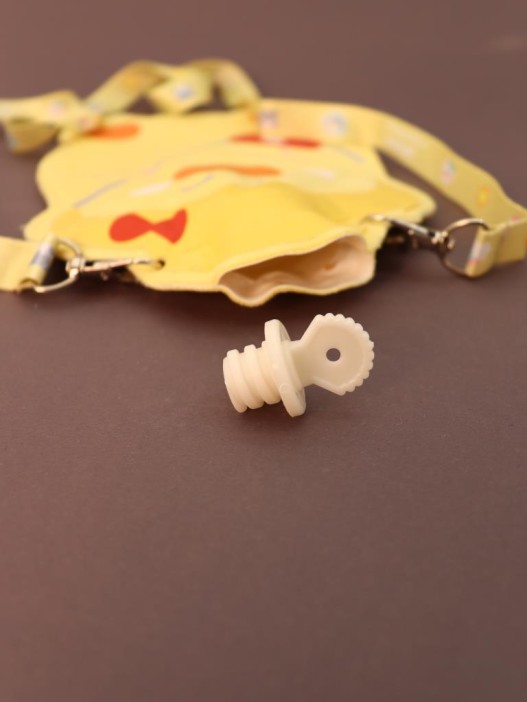 Грелка с ремешком &quot;Foodie duck&quot;, yellow, 350 мл (19*14 см) 