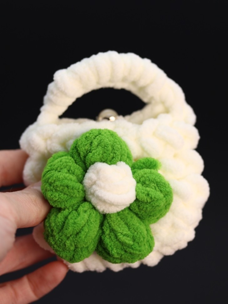 Сумочка для наушников "Flower power", white-green (11.5*9.5 см)