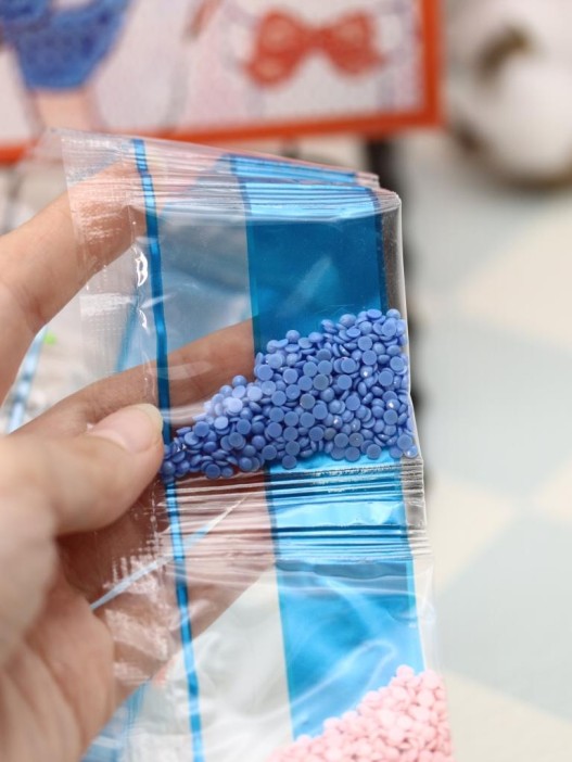 Алмазная мозаика на подрамнике Draw Me! «Upset girl», (20*20 см) 