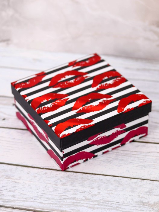 Набор подарочных коробок 3 в 1 «Kiss of passion», 15*15*6.5-17*17*8-19*19*9.5 