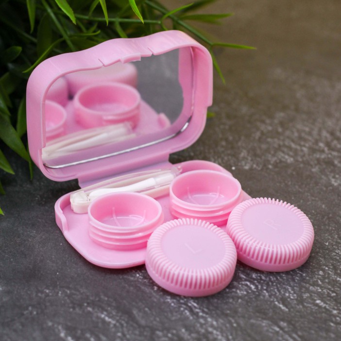 Контейнер для линз "Horizontal strawberry", pink 