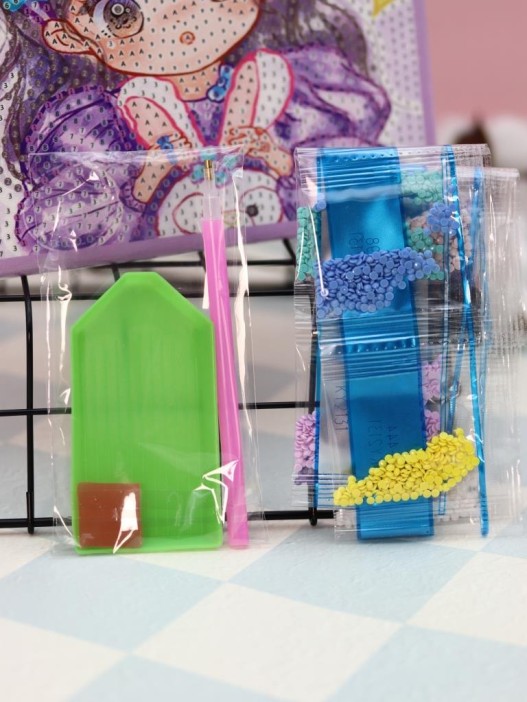 Алмазная мозаика на подрамнике Draw Me! «Sweet girl», (20*20 см) 