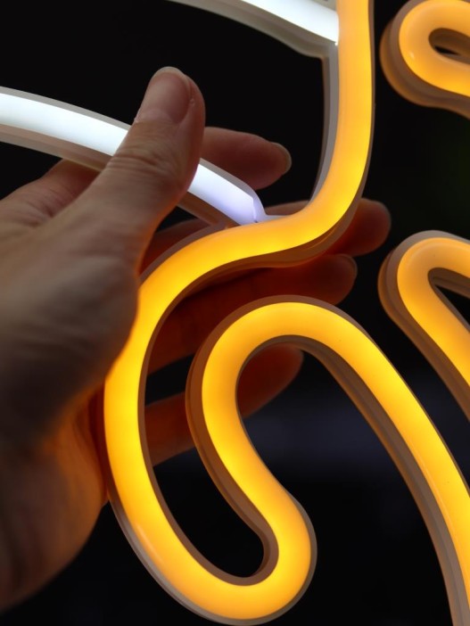 Неоновый LED ночник настольный &quot;Business banana&quot;, свечение mix (20*23,5 см) 