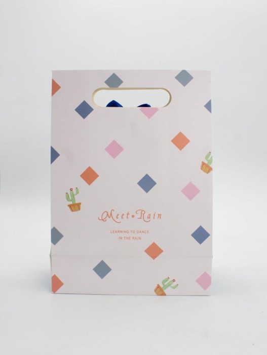 Пакет подарочный (M) &quot;Colorful diamonds&quot;, white (19x 9 x 27) 