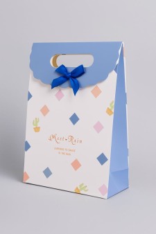 Пакет подарочный (M) "Colorful diamonds", white (19x9x27)