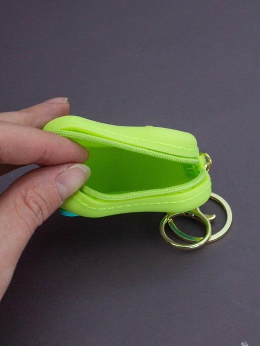 Брелок-кошелек силиконовый с карабином &quot;Облачко&quot; желтый 6*6 см 