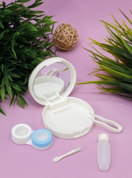 Контейнер для линз «Whale», white leaves 