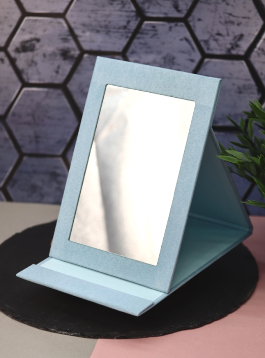 Зеркало настольное (уценка) 