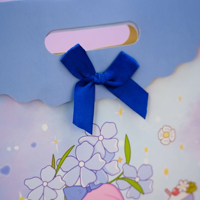 Пакет подарочный (S) «Girl with flowers», blue (19.5*27*8.6) 