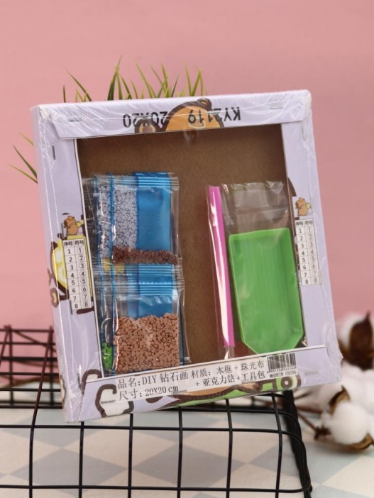 Алмазная мозаика на подрамнике Draw Me! «Capybara on a scooter», (20*20 см) 