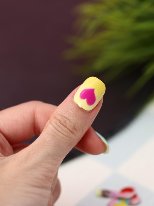 Накладные ногти GIRLY "Сердце", 12 шт., с клеевыми пластинами 