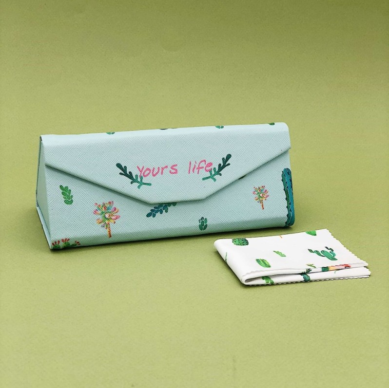 Чехол для очков "Yours life", green 