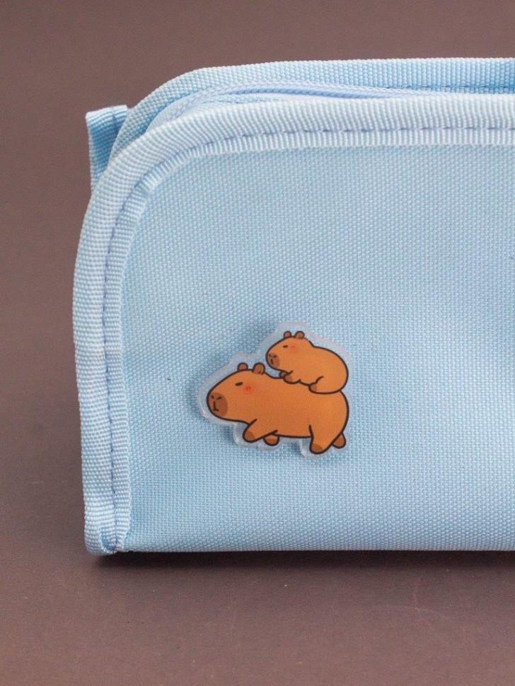 Значок акриловый iLikeGift "Семья капибар"