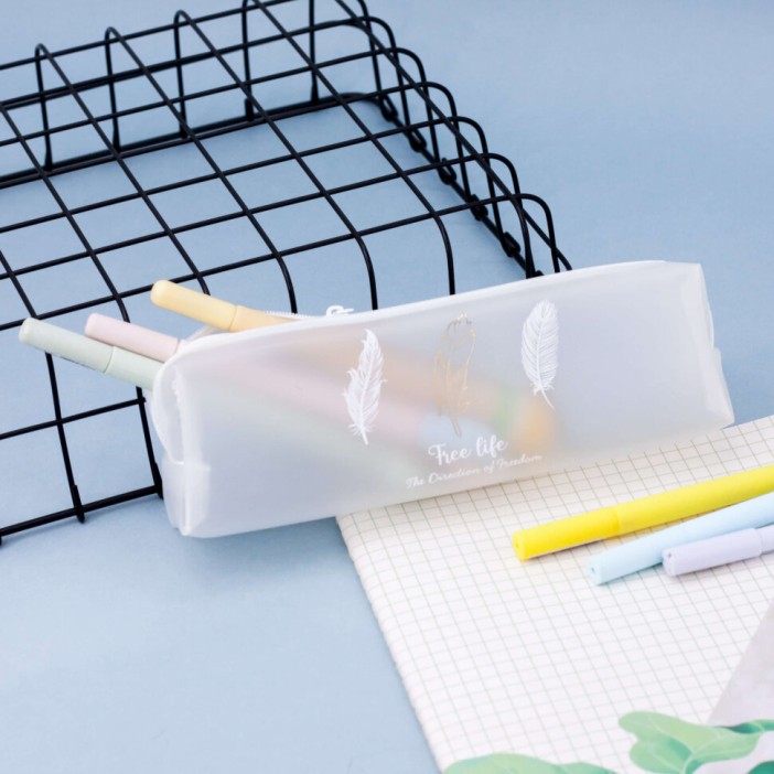 Пенал "Feathers three" white-gold 