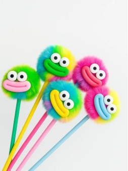 Ручка шариковая с помпоном "Радужное лицо", микс