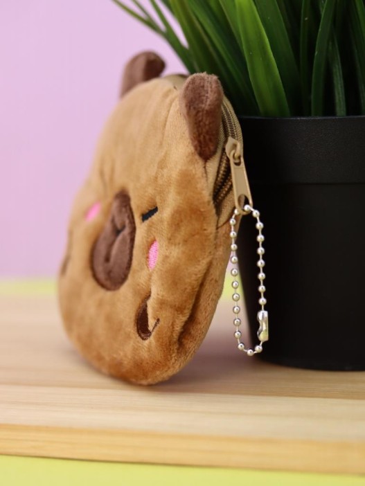 Кошелёк плюшевый &quot;The capybara is sleeping&quot;, brown (10*10 см) 