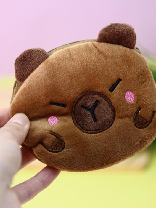 Кошелёк плюшевый &quot;The capybara is sleeping&quot;, brown (10*10 см) 