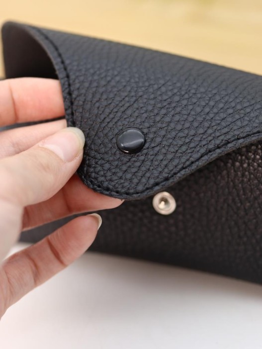 Чехол для очков GIRLY &quot;Urban Click&quot;, black 