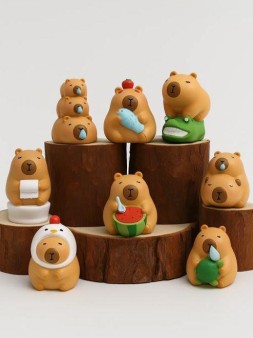 Сувенир в сюрприз-упаковке «Capybara and friends», mix (7,3 см), пластик