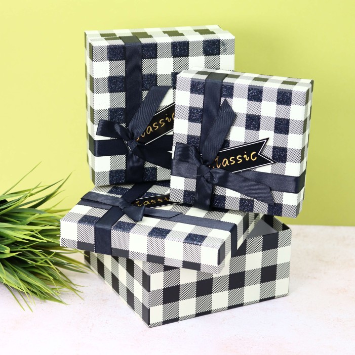 Подарочная коробка «Black cell», 18*18*8,5 см 