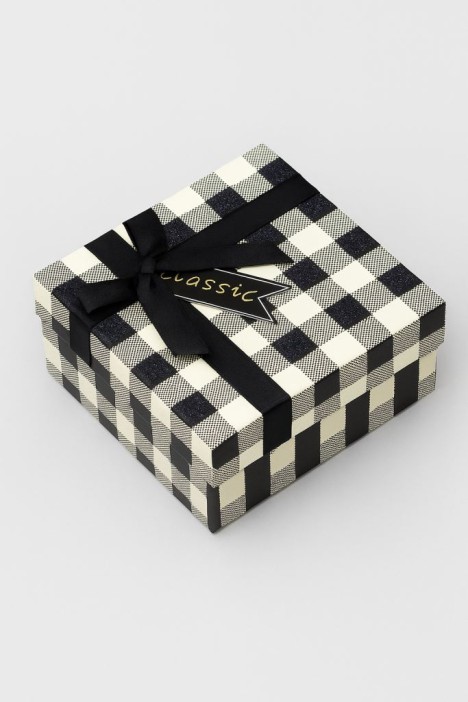 Подарочная коробка «Black cell», 18*18*8,5 см 