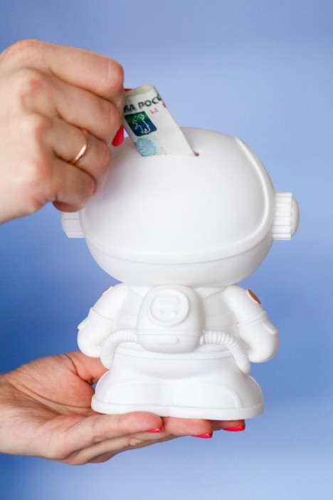 Копилка «Astronaut», gold, (18 см), пластик 